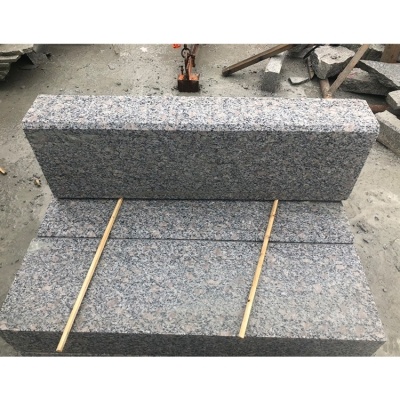 Kerbstone